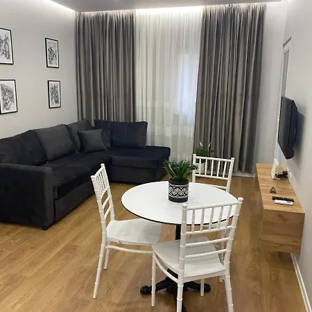 Apartament Franci's No2 *