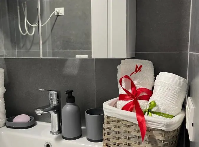 Franci's No2 ティラナ